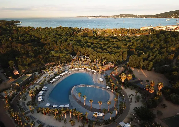 Ds One Vacances, Prairies De La Mer 5*